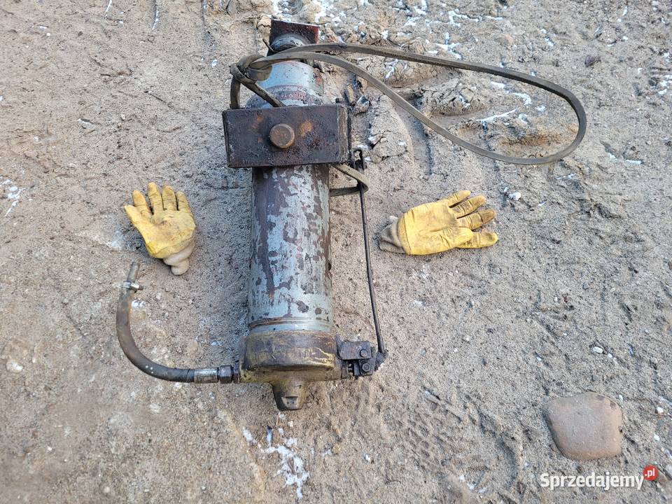 Tłok Silownik wywrotu D47 nieuszkodzony Skulsk