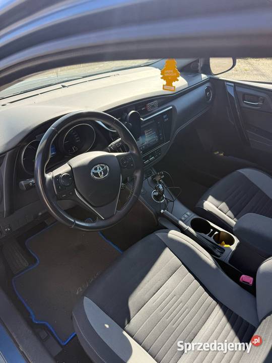 Toyota auris 18 hybryda panorama Samochody osobowe sprzedam