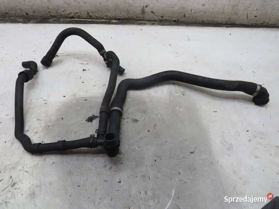 PRZEWÓD WODY 16 TDI PASSAT B8