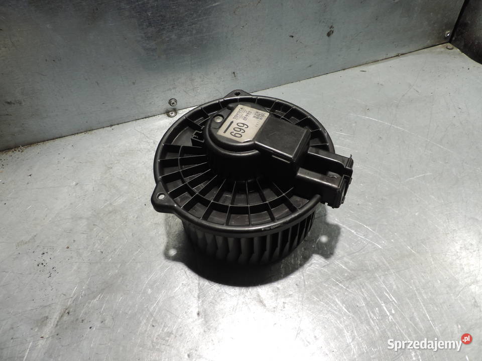 WENTYLATOR NAWIEWU TOYOTA RAV4 II Nowy Sącz