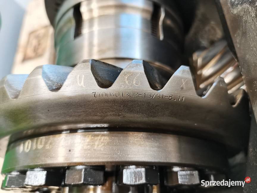 Środek mostu Massey Ferguson 8690 3766063M1 Pozostałe Wilkowo