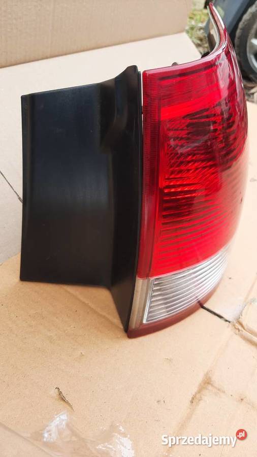 lampa prawa lewa tył tylna w błotnik Opel Vectra Dębno