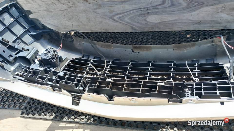 RENAULT MEGANE II LIFT ZDERZAK PRZÓD TED11 Pasy przednie i tylne