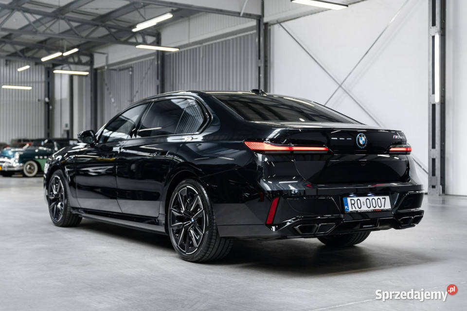 BMW M760 Gwarancja 012029 Pełne wyposażenie PPF elektrochrom. lusterka boczne małopolskie Węgrzce