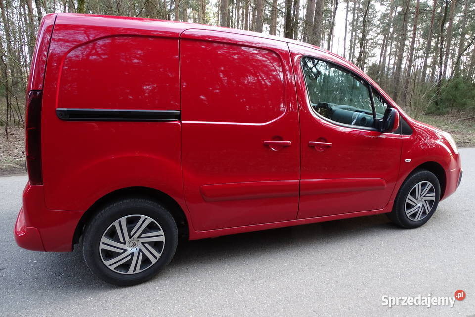 Citron Berlingo 16 blu HDI 100 VAT1 KLIMA światła przeciwmgłowe Augustów sprzedam