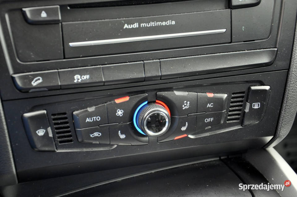 Audi Q5 30TDi granatowy Węgrów