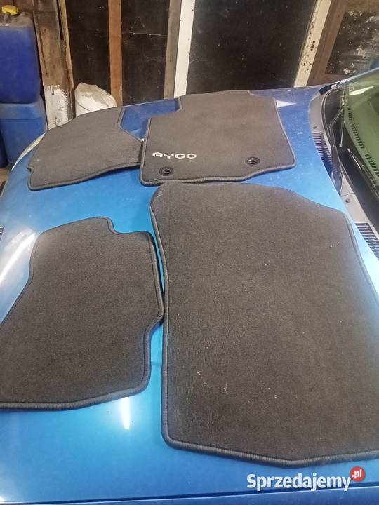 Toyota Aygo dywaniki org oem kpl mazowieckie Otwock