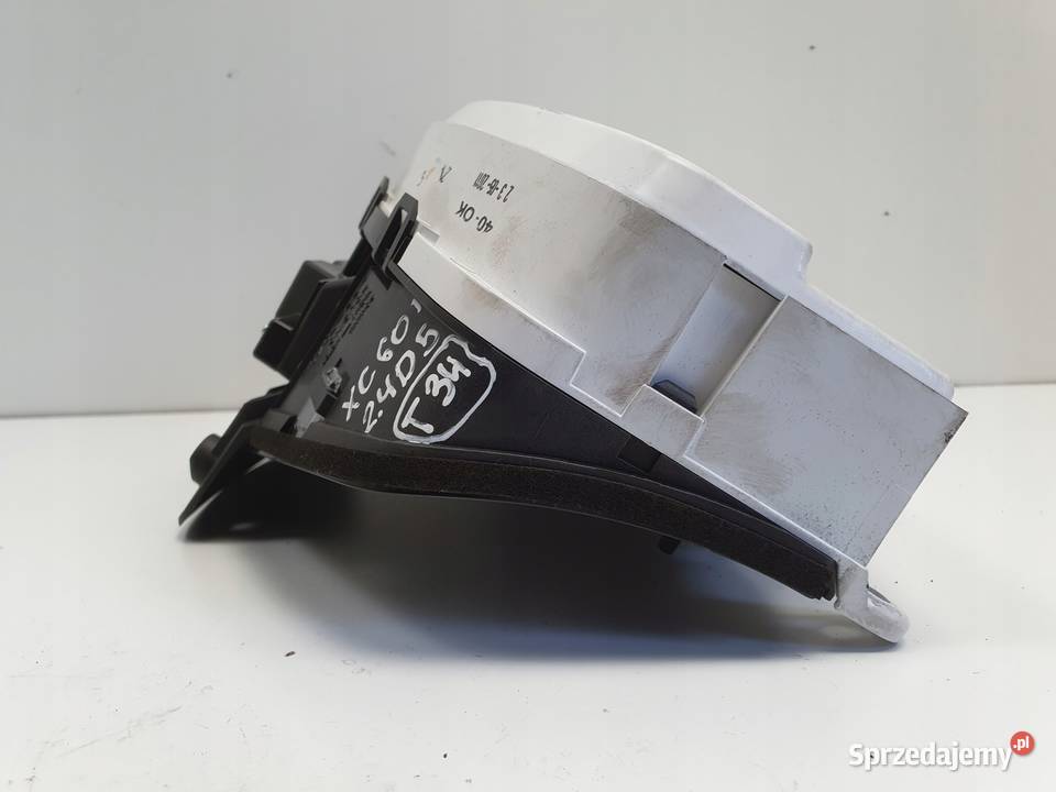 Volvo XC60 I V60 I S60 II 24 D5 LICZNIK ZEGARY