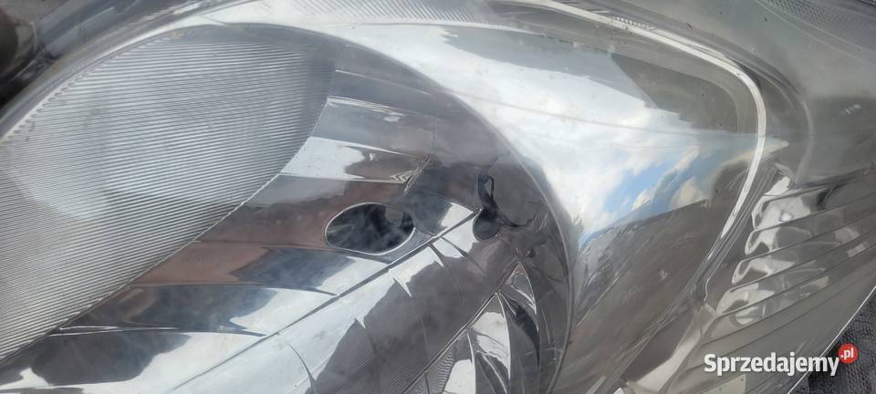 TOYOTA YARIS II REFLEKTOR PRAWY LAMPA PRAWA Ruda Śląska