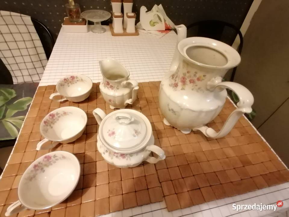 Zestaw porcelany z lat 2030 firmy C T Tielsch małopolskie