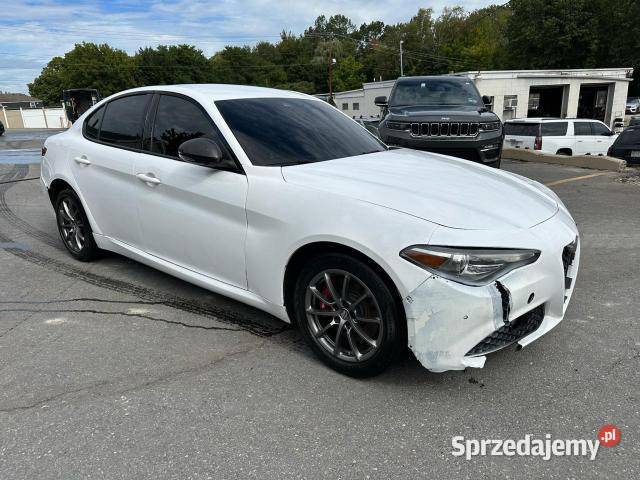 ALFA ROMEO GIULIA produkcji 2020 z USA