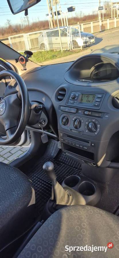 Yaris 65KM Pruszków sprzedam