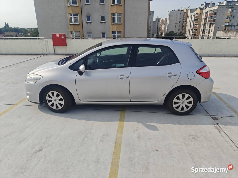 Toyota Auris świetna do jeżdzenia mieście wielofunkcyjna kierownica Warszawa