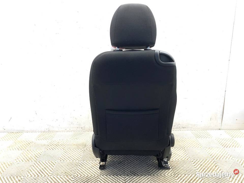 FOTEL PRAWY PRZÓD KIA CEED Hatchback 1318 osobowe Fotele i kanapy