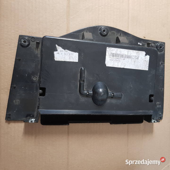 Schowek pasazera z kluczem VW TOUAREG 50 Lublin