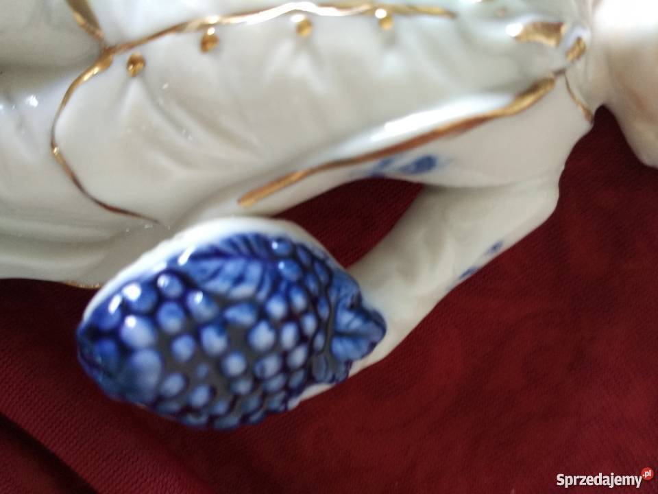 Figurka z porcelany Młodzieniec z winogronami małopolskie sprzedam