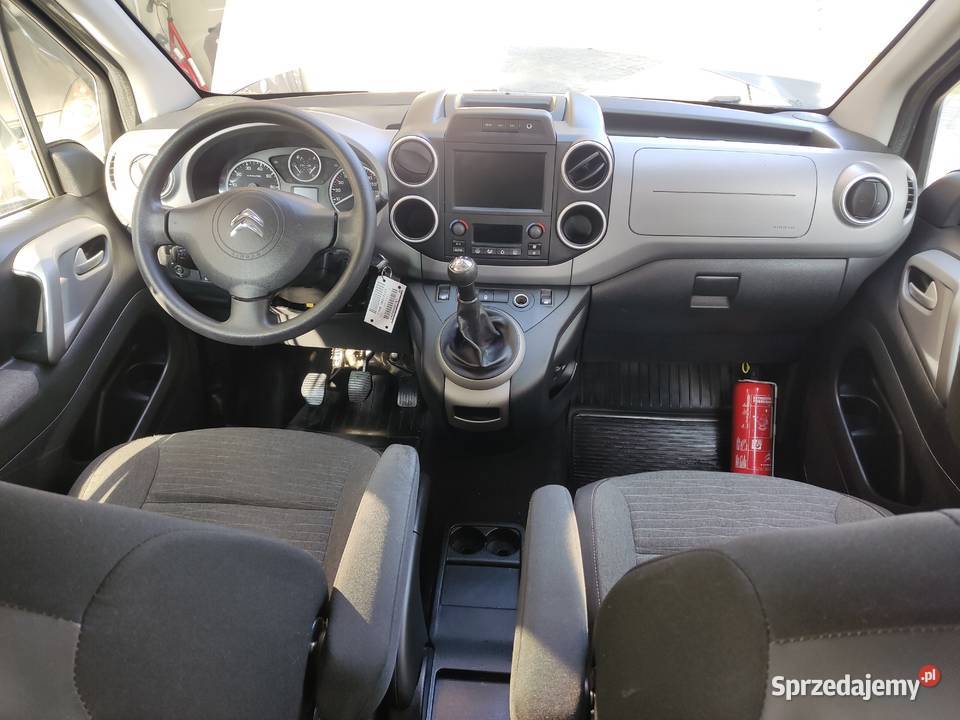 Citroen Berlingo 2016 r 16 HDi 101 manualna Siedlec
