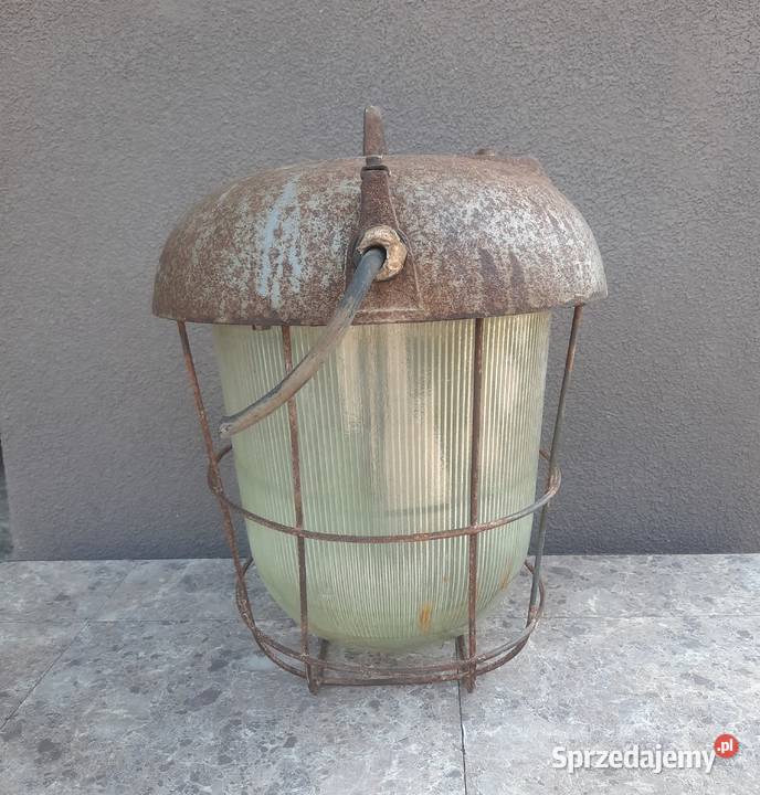 Stara duża lampa loft oborowa gospodarcza odcienie szarości Oświetlenie Tczew