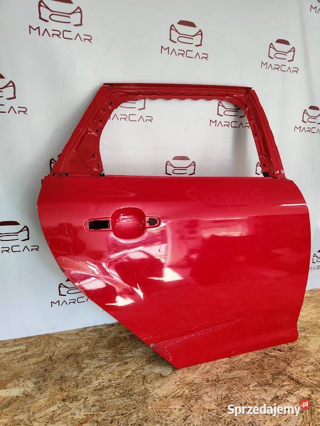 Drzwi Tylne Prawe Prawy Tył Ford Focus Kombi III wielkopolskie