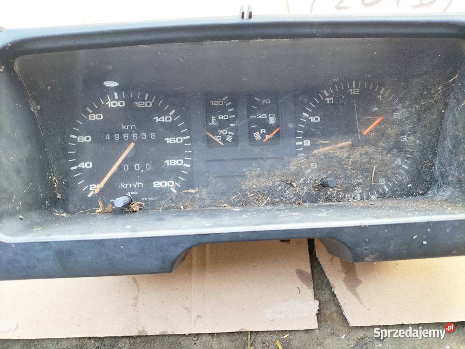 ZEGARY LICZNIK AUDI 80 B2 88471066 osobowe Kamień-Kolonia sprzedam