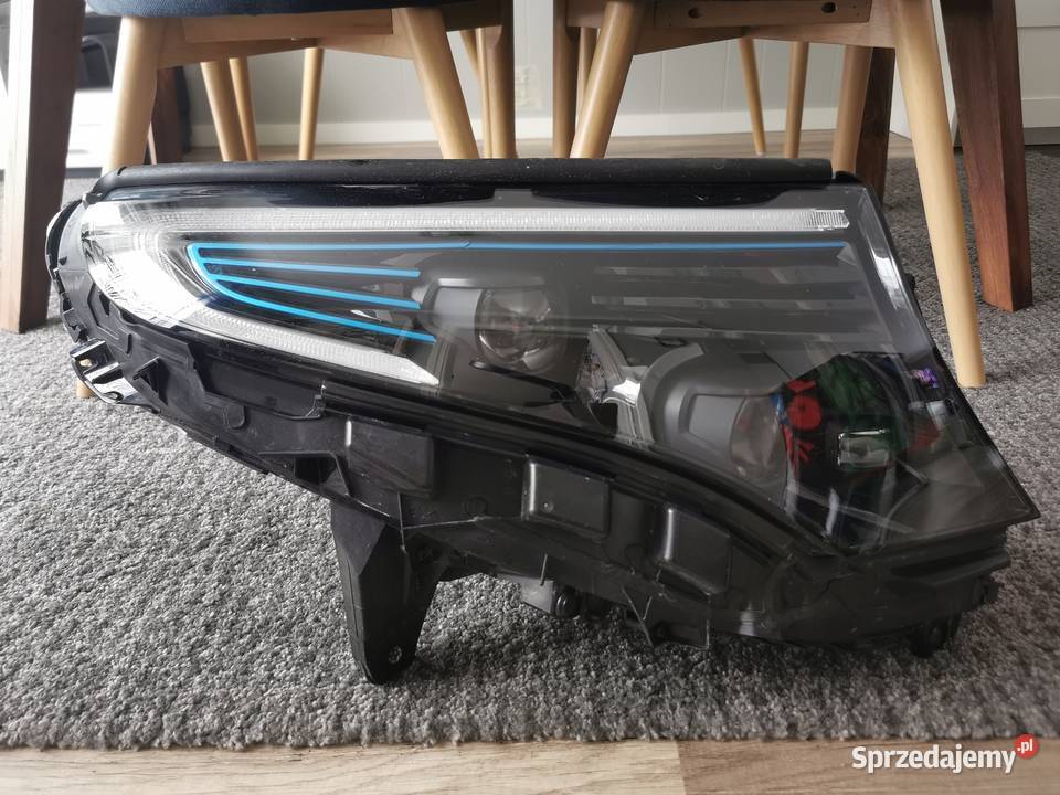 LAMPA PRAWA W293 MERCEDES EQC 293 FULL LED