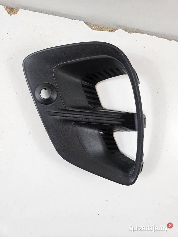 RENAULT CAPTUR II KRATKA LEWA ZDERZAKA PRZÓD Międzychód