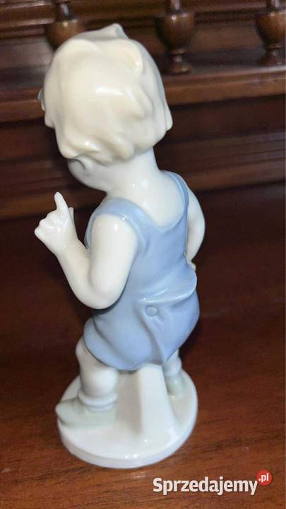 Figurka porcelanowa małego chłopca w niebieskim Gdańsk
