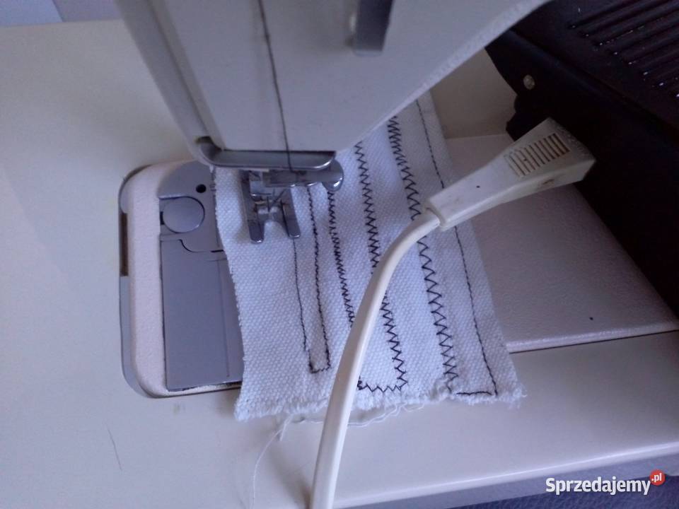 Maszyna do szycia Łucznik 877 sprawna Mielec sprzedam