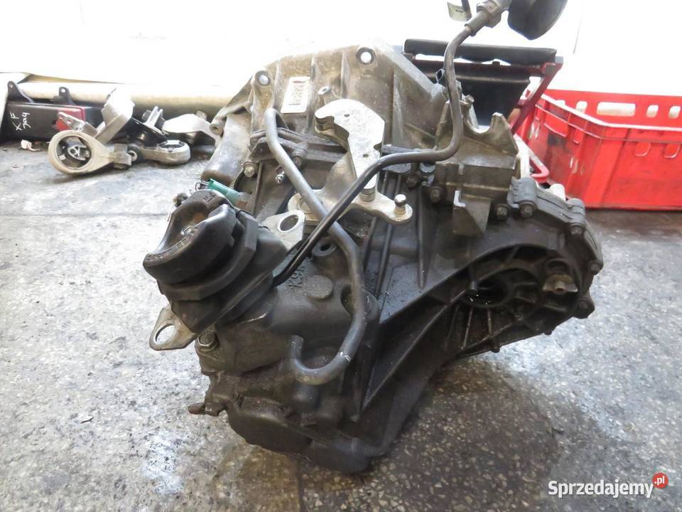 SKRZYNIA BIEGÓW QASHQAI J10 15 DCI 8201010268 Skrzynie biegów manualne