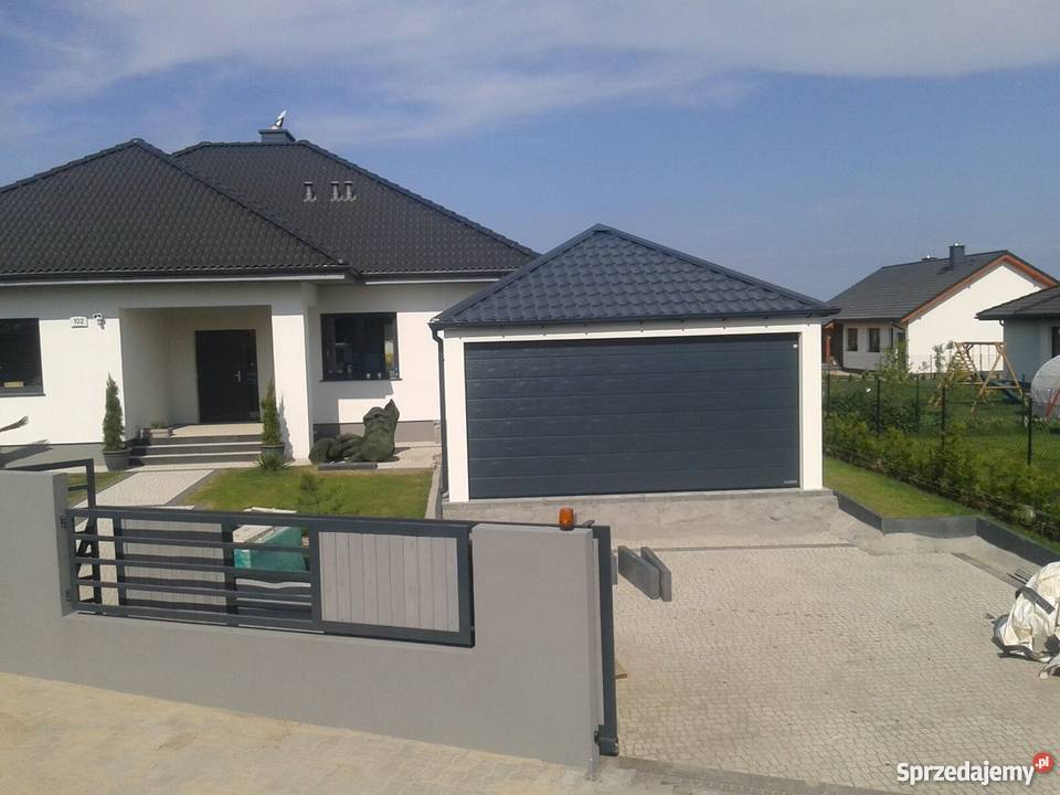 Garaż czterospadowy blaszany tynkowany Kaczyce
