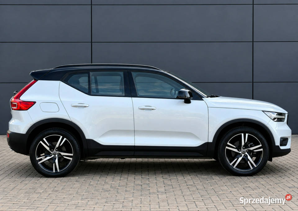 Volvo XC 40 20 B4 RDesign Faktura VAT 23 harman Tarnowskie Góry sprzedam
