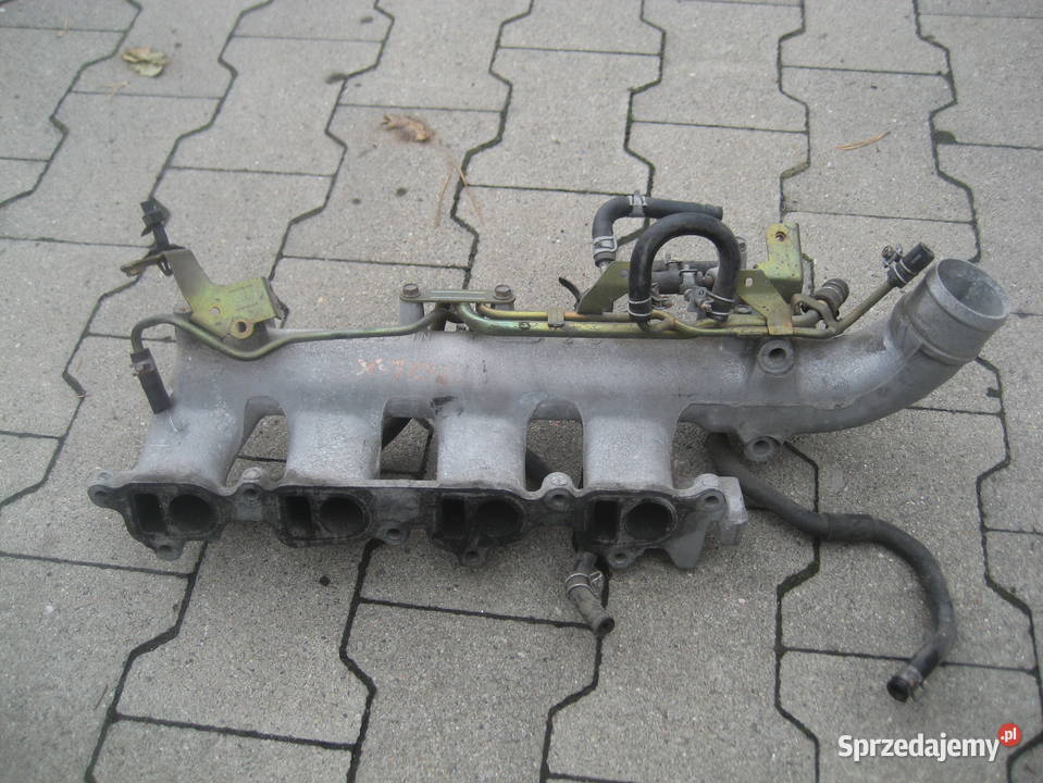 nissan x trail t30 22 dci 0104r kolektor ssący