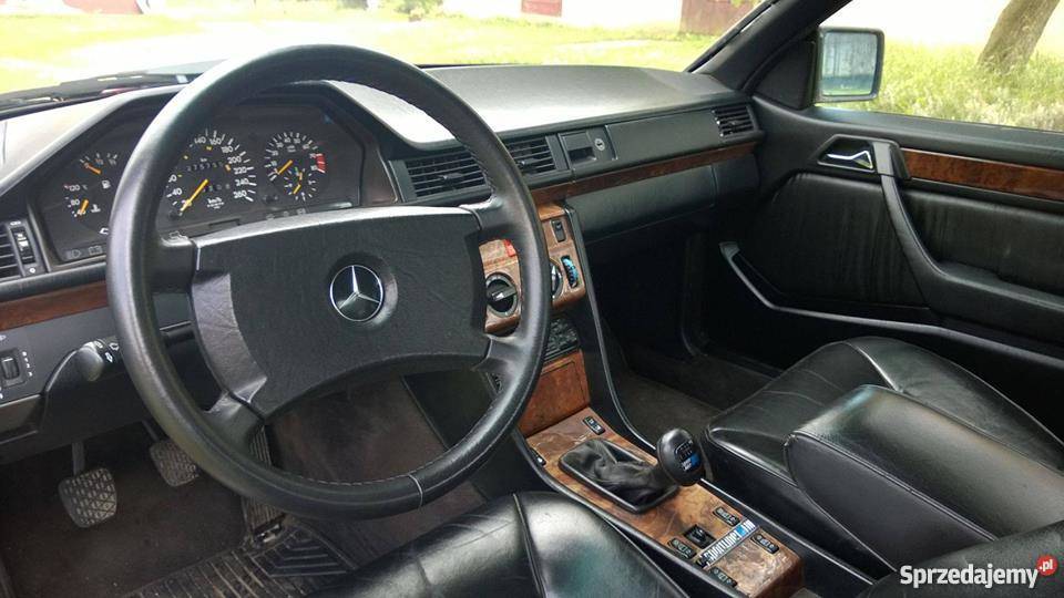 Mercedes W124 Coupe Gertrag bordowy Sylczno