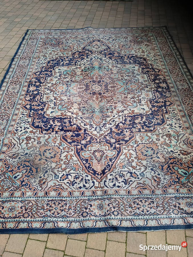 Trzy dywany w komplecie całość