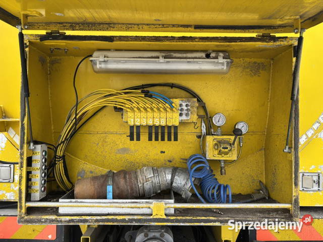 Silos z wydmuchem do paszy sruty Volvo