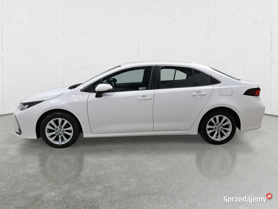 Toyota Corolla Seria E16 2012 dolnośląskie Komorniki