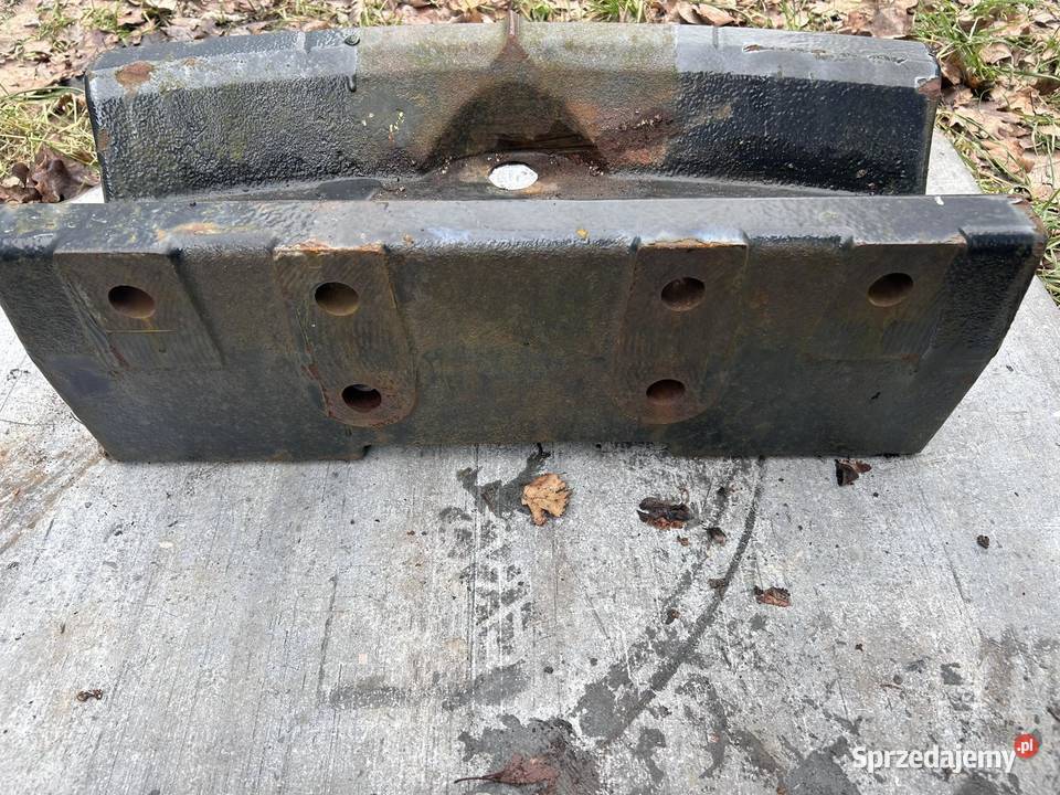 Obciaznik zaczep przedni CNH wsparcie balastu Kamianka