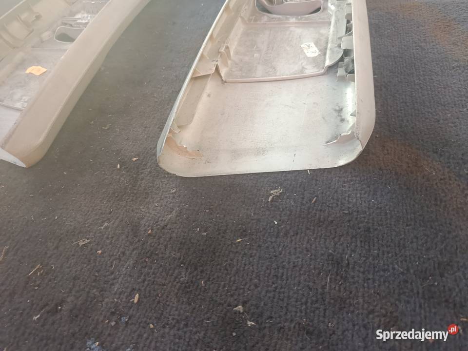 Osłona Słupka B Górna Prawa i Lewa Audi A4 B5 osobowe Myszków