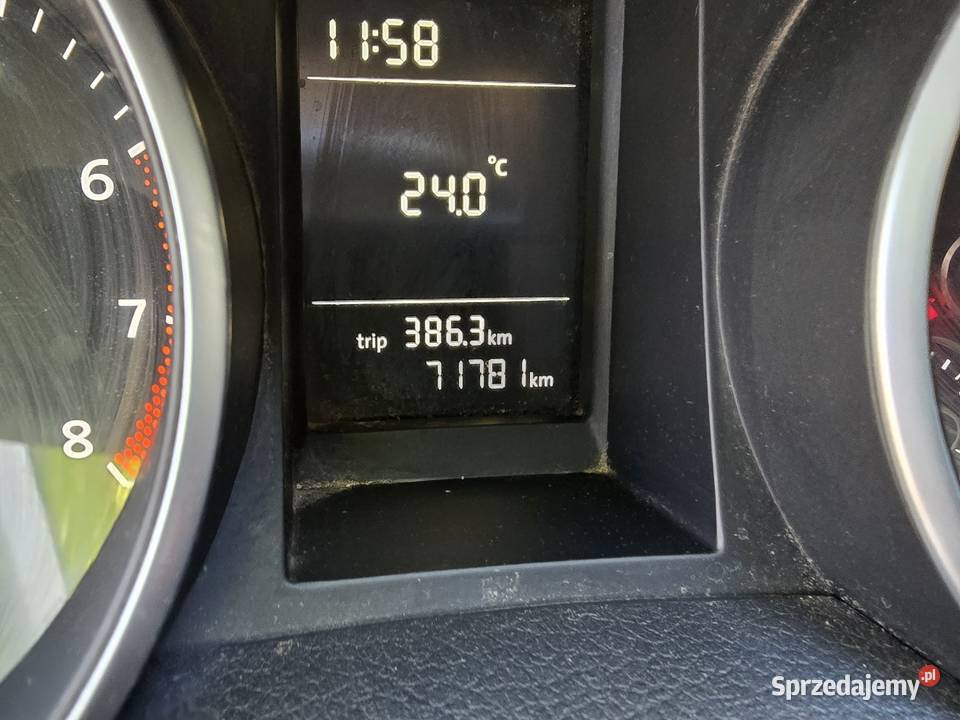 Golf 6 silnik 14 benzyna klimatyzacjia 71 kurtyny powietrzne Słubice