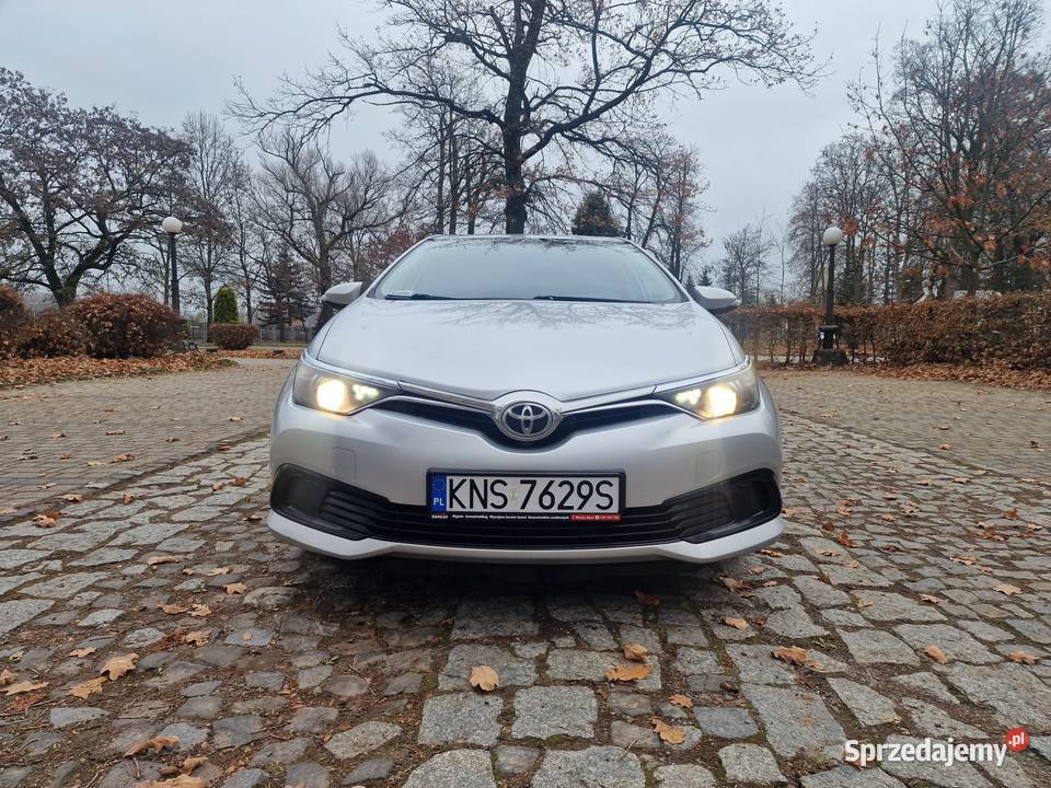 Toyota Auris Kombi 14 D4D z polskiego salonu diesel Barcice