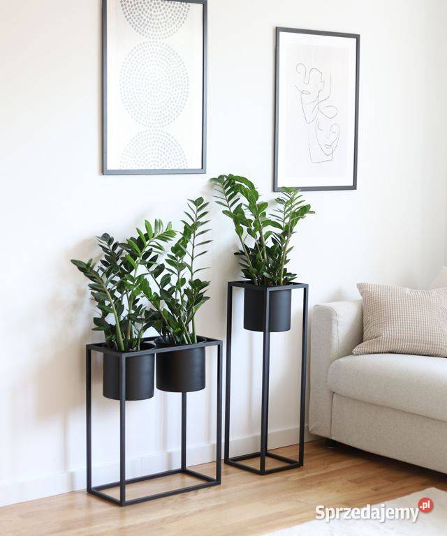 Kwietnik Metalowy Stojak z donicą 80 LOFT Sobienie-Jeziory