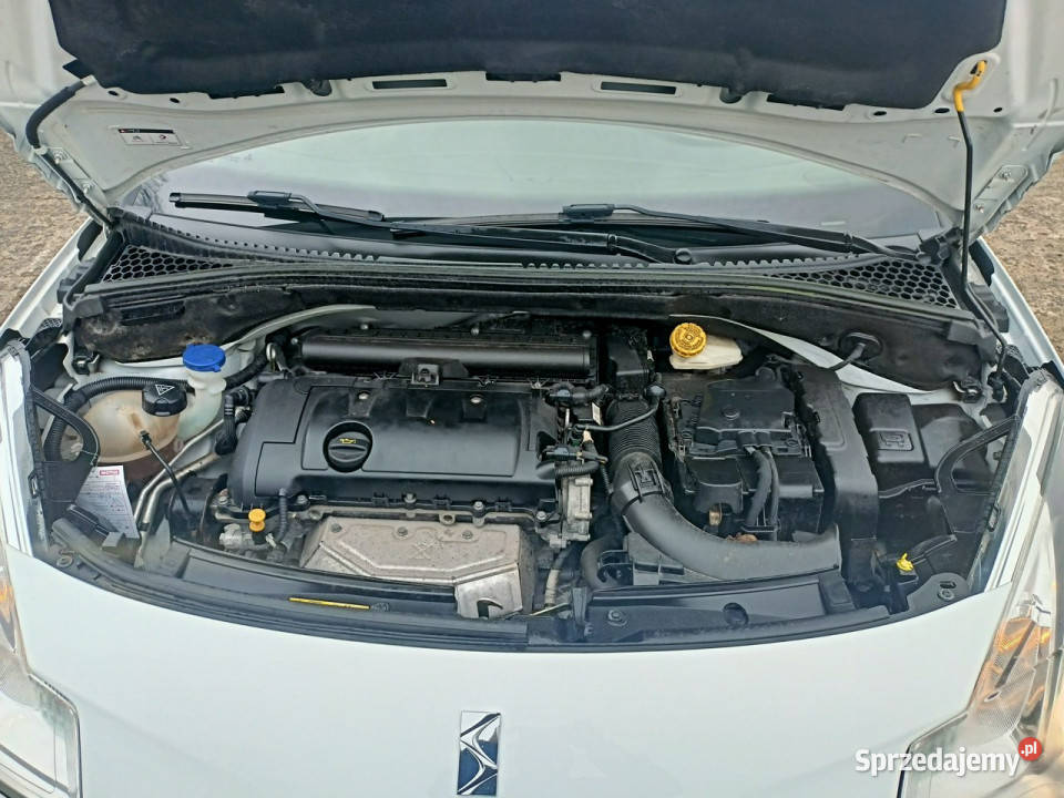 Citroen DS3 16 VTi niski przebieg 1 właściciel lakier metallic Tomaszów Mazowiecki