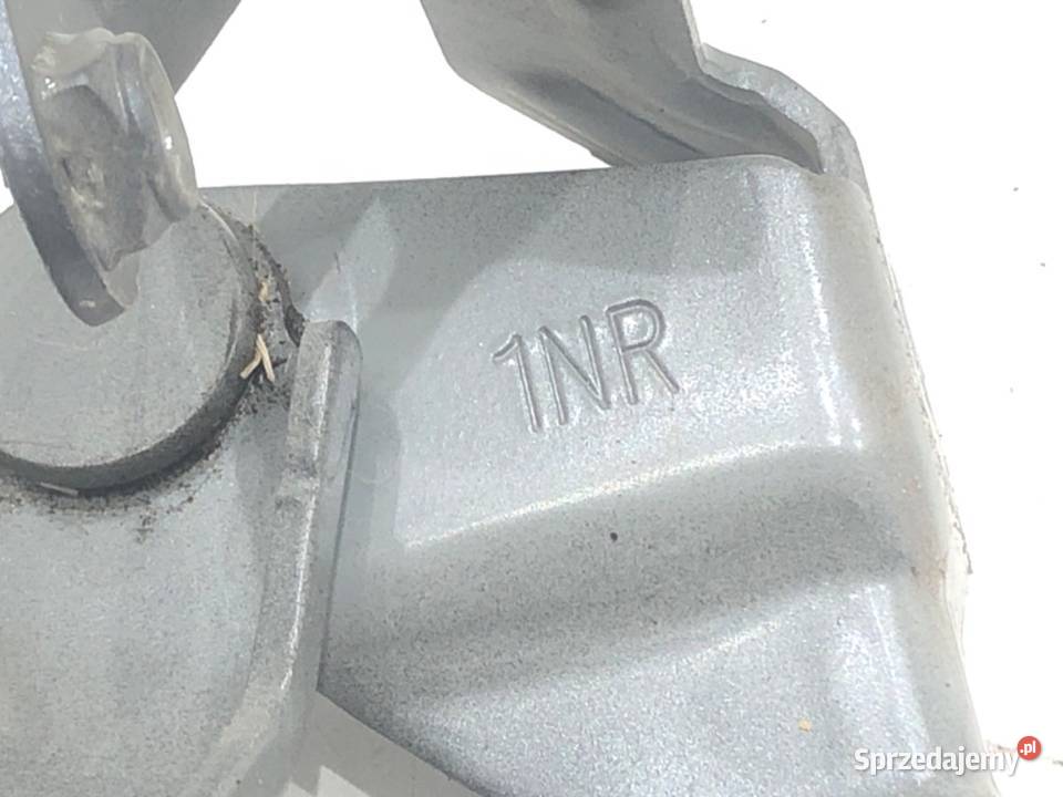 ZAWIAS MASKI PRAWY PRZÓD TOYOTA AYGO II sprzedam