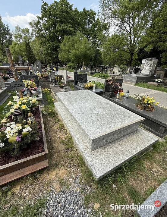 Nowy grobowiec na Cmentarzu Rakowickim Sprzedaż Kraków