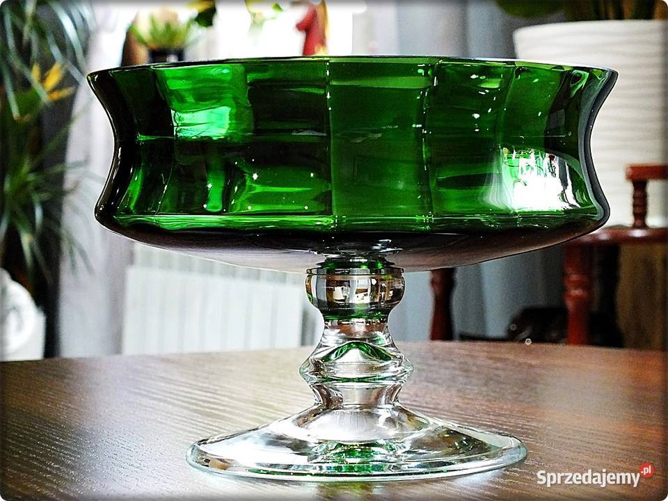 Szmaragdowa Patera na nóżce Zielone Szkło Żary