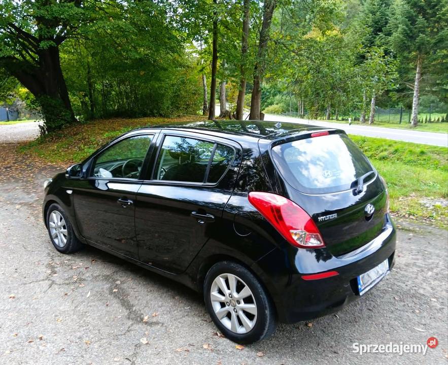 Ładny nie zgnity Hyundai lifcie i20 z roku 2013 Domaradz