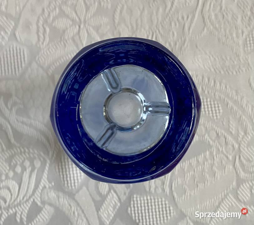 Chabrowy wazonik z reliefowym zdobieniem Warszawa sprzedam