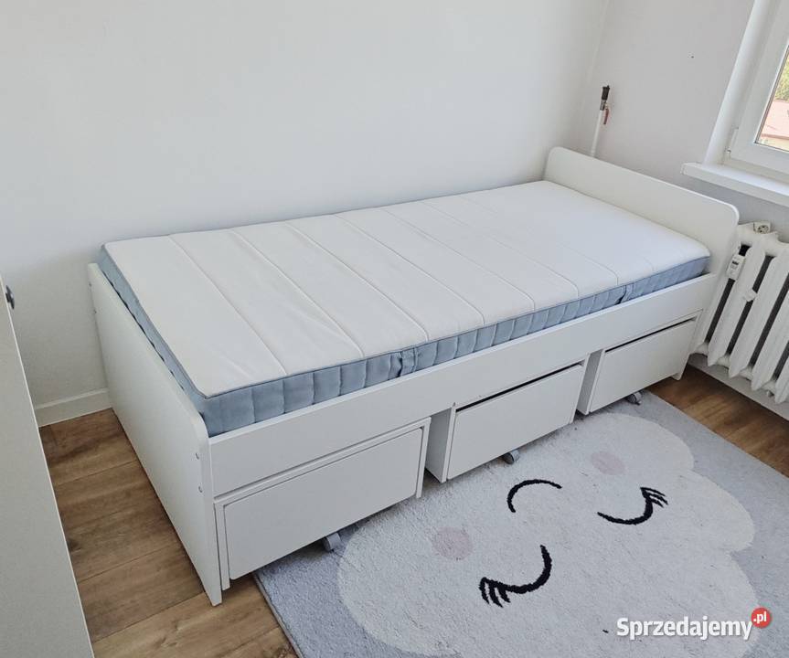 Łóżko Ikea Slkt 3 półki na kółkach na pościel Łóżka Czeladź