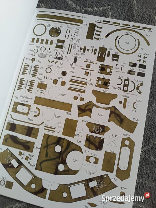 Trochę modeli kartonowych Warszawa sprzedam