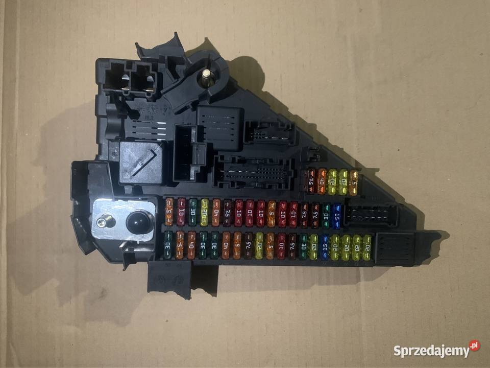 Skrzynka bezpieczników 6000587711 bmw 5 e60 e61 Szczecin